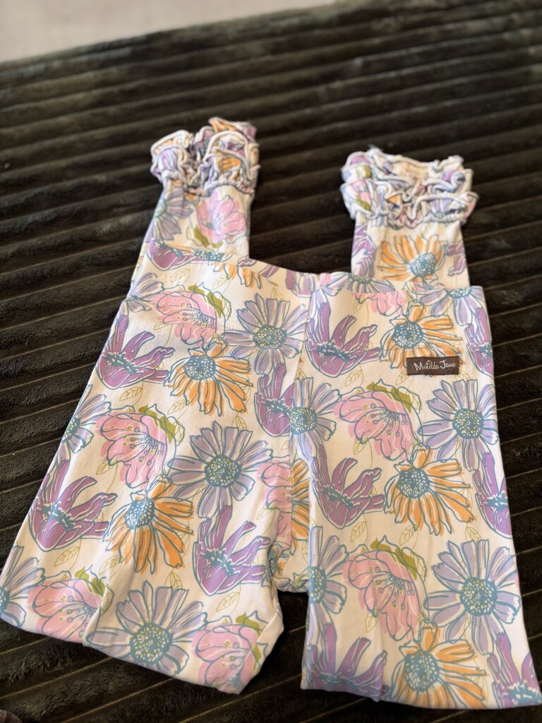 Matilda Jane Ruffled bottom leggings